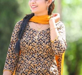 Kaushambi call girl Preet